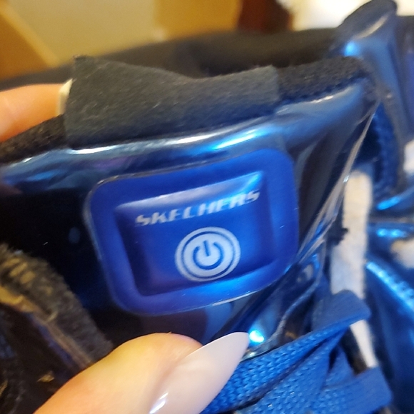 Skechers Blue High-Top Sneakers with Padded Tongue and Contrasting Laces - Picture 6 of 7